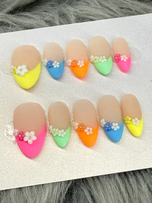 Flower French Tips